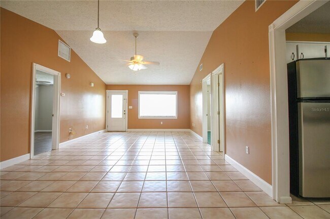 Building Photo - 739 Lake June Rd