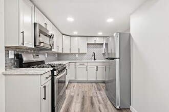 Building Photo - Stunning 4 bedroom home in Mt. Washington available January 2nd!