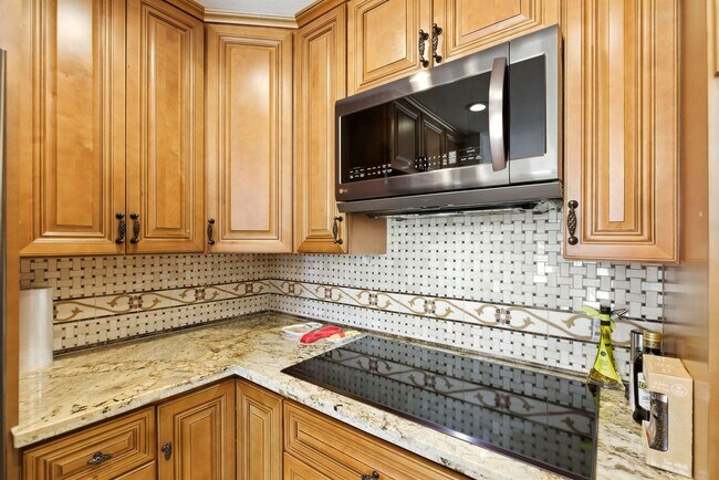 Building Photo - $5995 - Ranch-style home with acreage in West Gilroy's quiet countryside