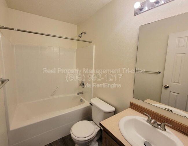 Building Photo - 6321 Thistledown Dr