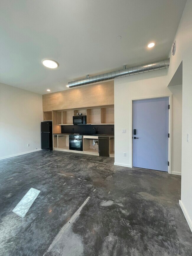 Building Photo - 1614 6th Ave
