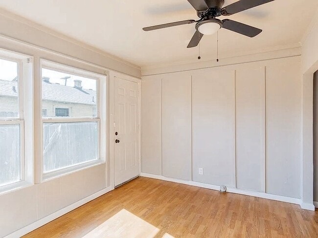 Building Photo - 4200 Kenwood Ct