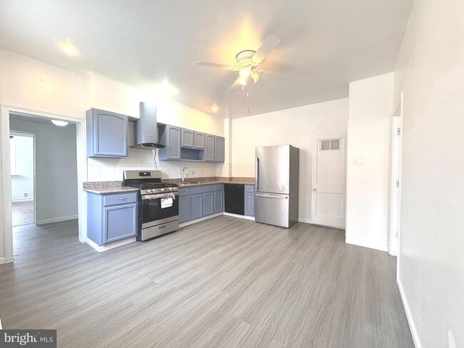 Building Photo - 2241 Knorr St
