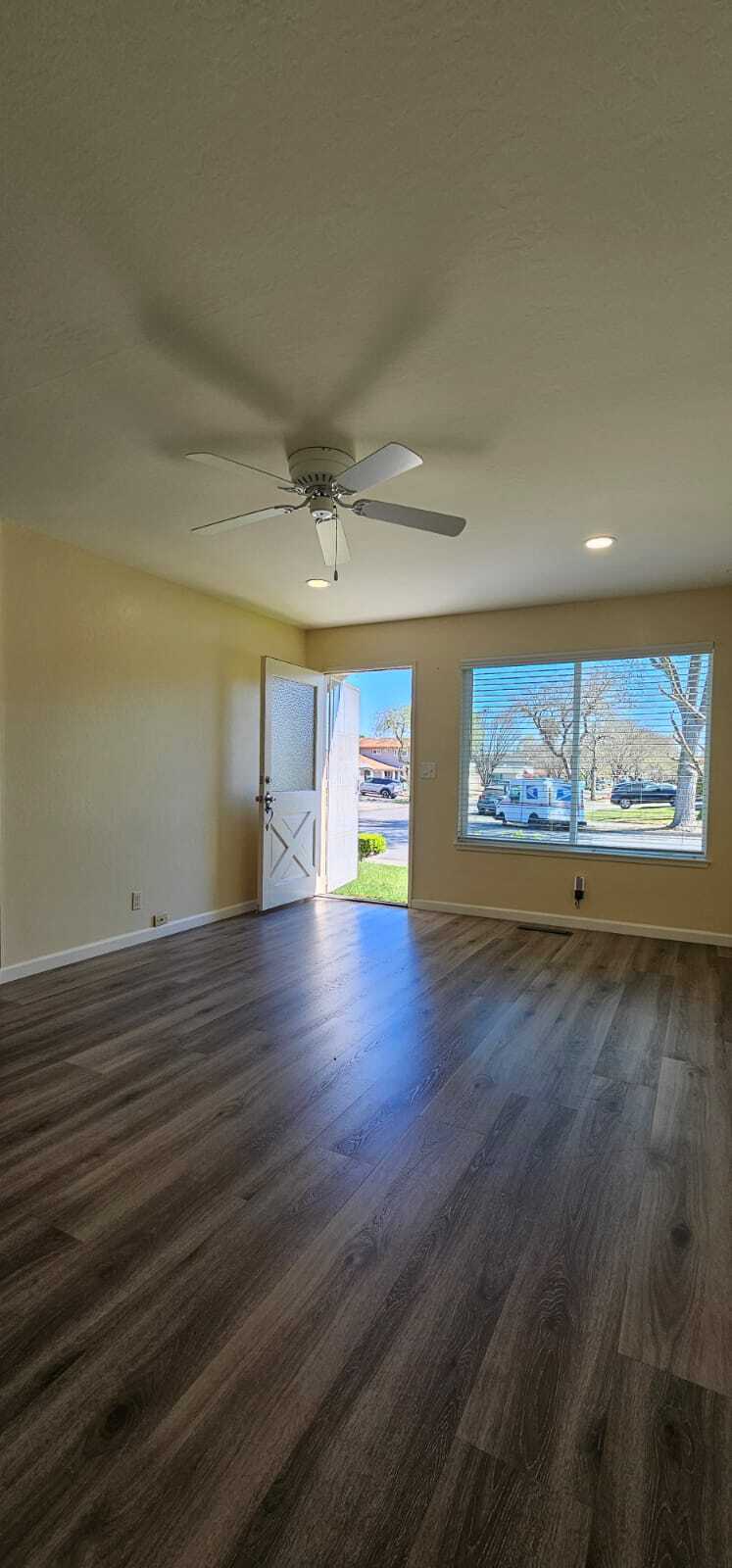 Building Photo - 451 Carneros Ave