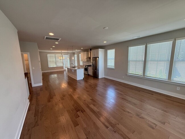 Building Photo - Beauitiful Home in the heart of Ballantyne!!