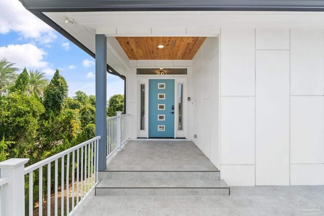Building Photo - 500 Deer Point Dr