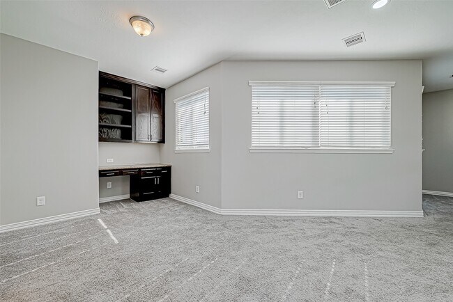 Building Photo - 30806 Academy Trace Dr