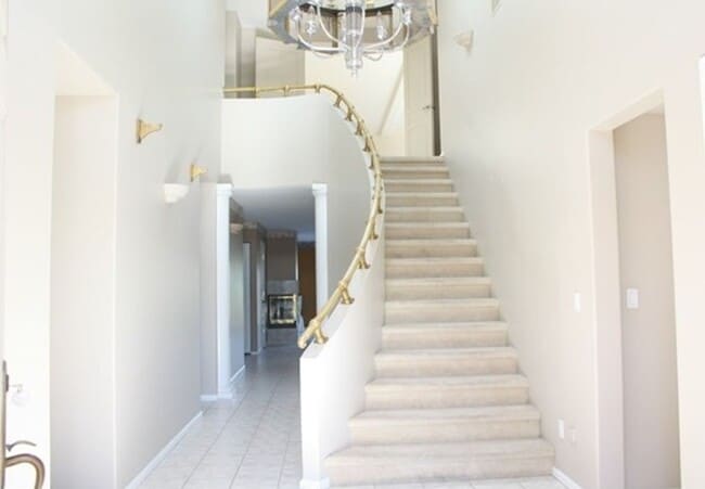 Building Photo - 5 Bedroom in Gated Birch Bay Community!