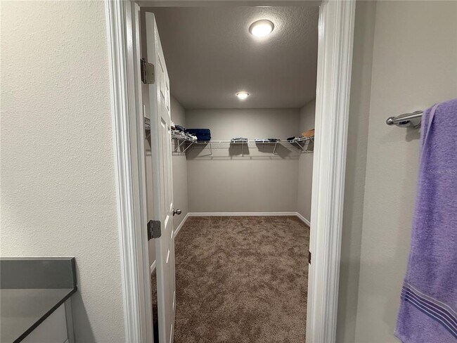 Building Photo - 3464 Dahlia Dr