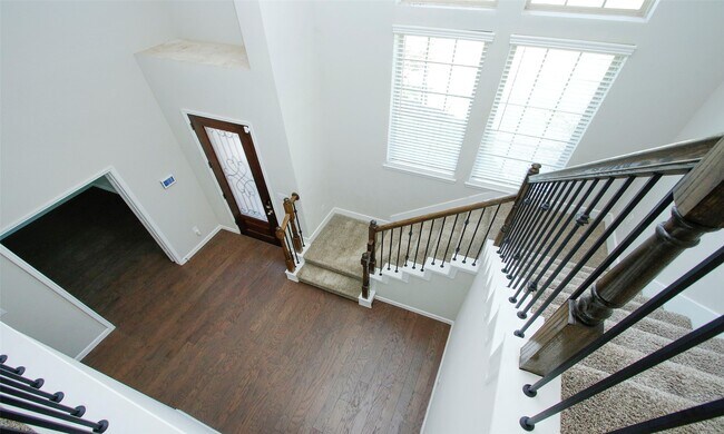 Building Photo - 14120 Sand Ridge Ct