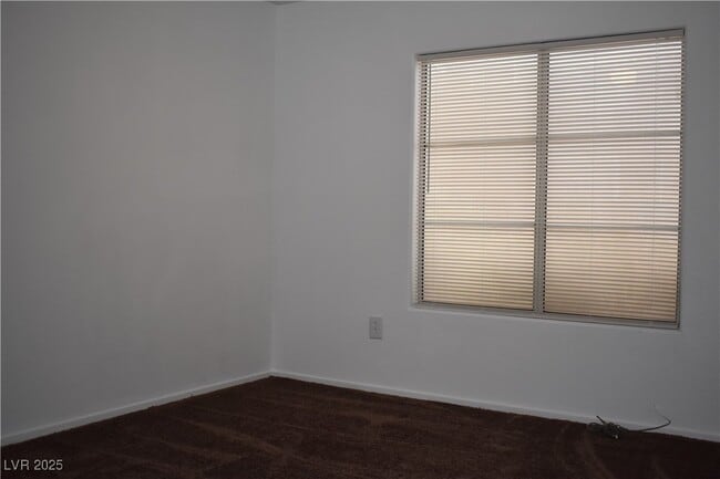 Building Photo - 4555 E Sahara Ave