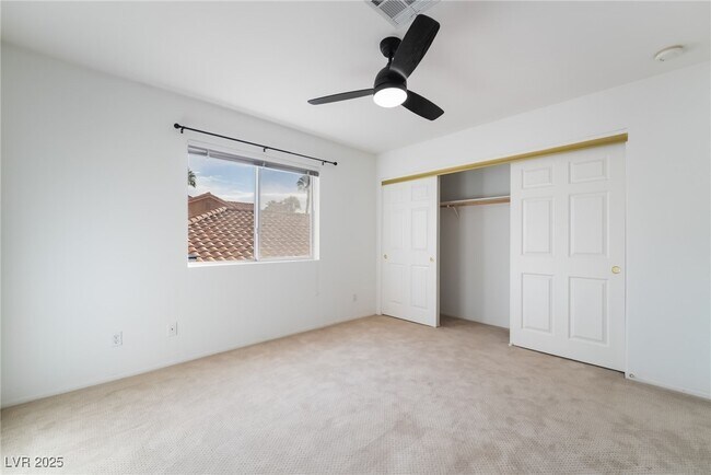 Building Photo - 299 Queen Creek Cir