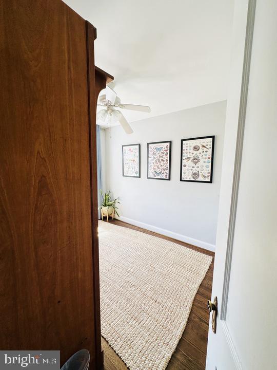 Building Photo - 1911 D St NE