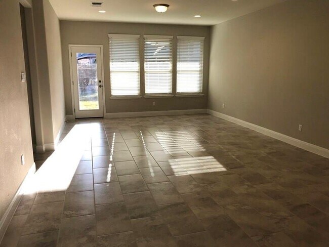 Building Photo - 109 Eli Whitney Way