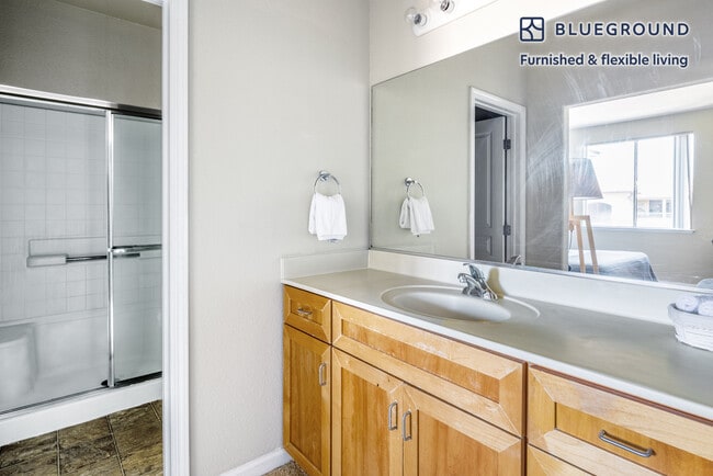 Building Photo - 1668 Hope Dr