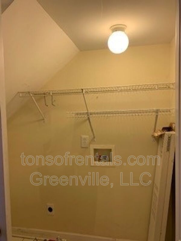 Building Photo - 303 B Dupont Dr
