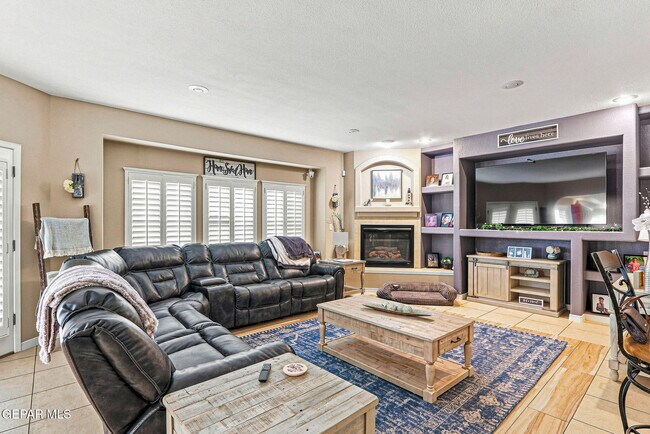 Building Photo - 13566 Emerald Coast Ln