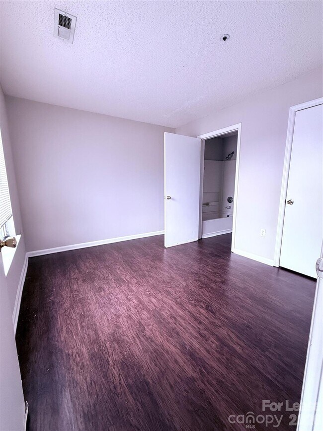 Building Photo - 10008 Graduate Ln