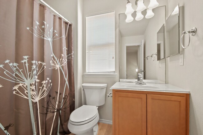 Building Photo - 23611 Wildwood Green Way
