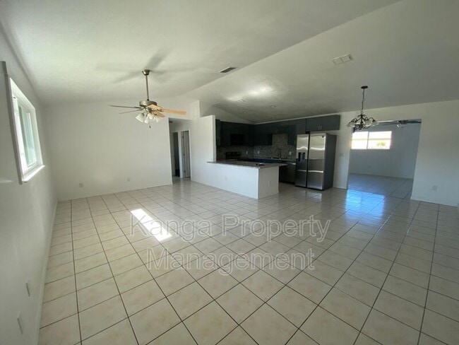 Building Photo - 757 NW Bayard Ave