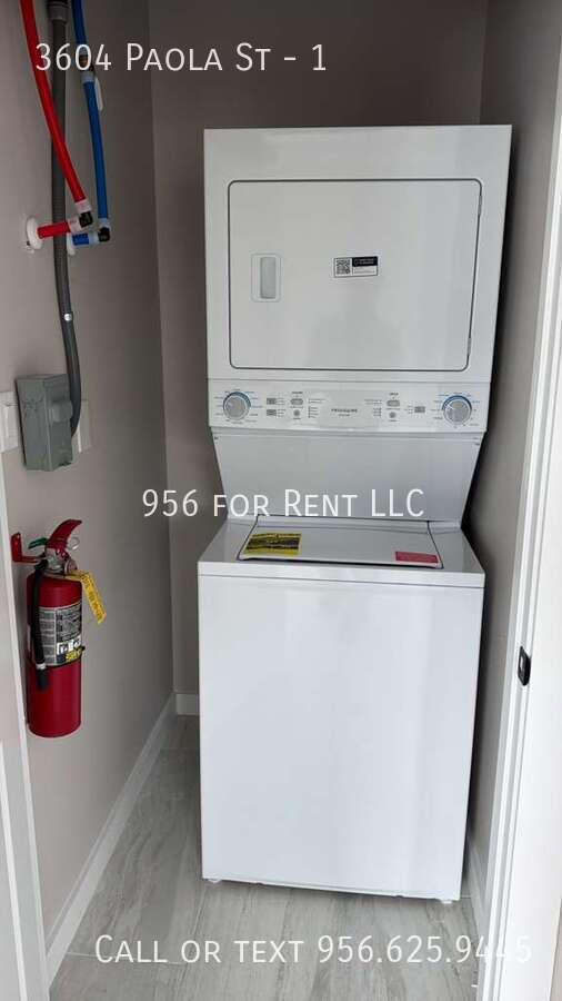 Building Photo - 3604 Paola St