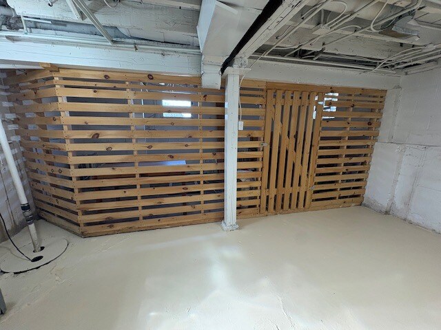 Extra Large Storage - 240 Sawyer Ave