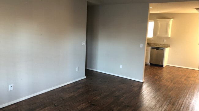 Building Photo - 169 Western Heights Cir