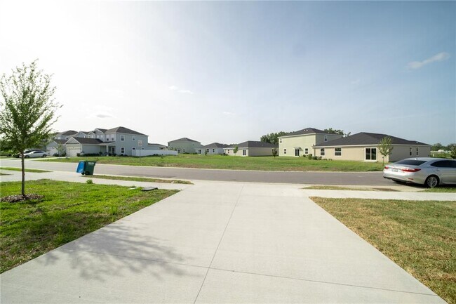 Building Photo - 4757 SW 83rd Lp