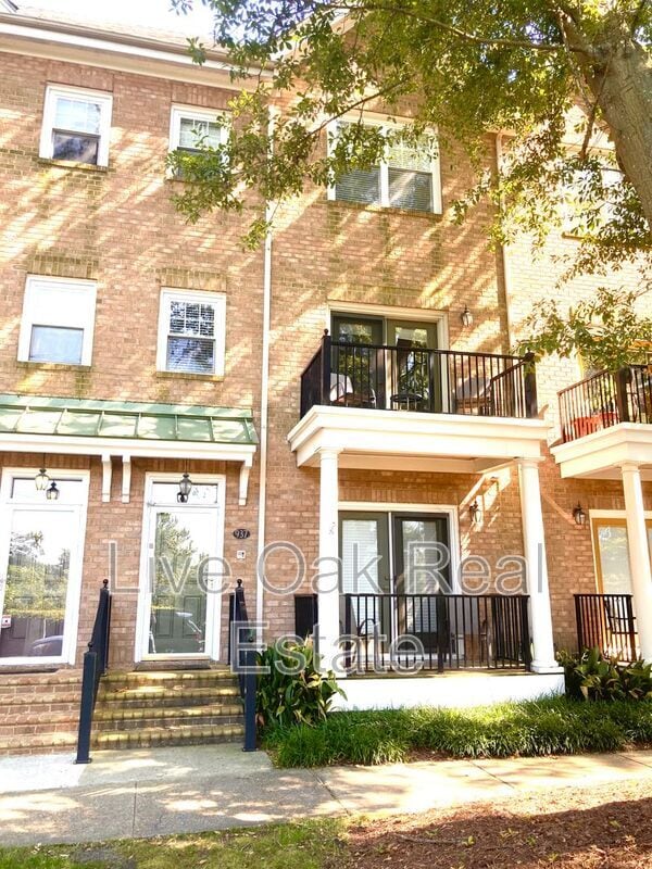Building Photo - 937 Bolling Ave