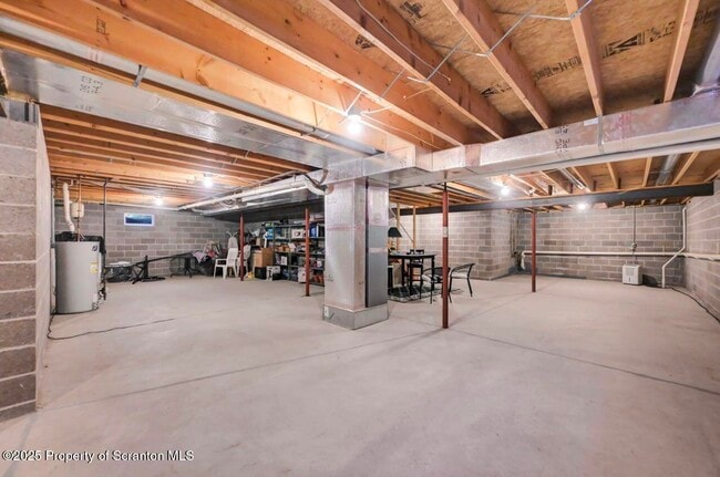 Building Photo - 11 Gilroy St