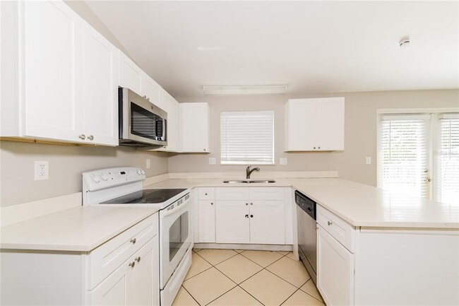 Building Photo - 5111 22nd St Ct E