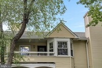 Building Photo - 5 Mill Run W