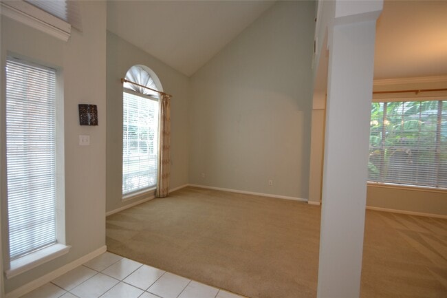 Building Photo - 15307 Amesbury Ln