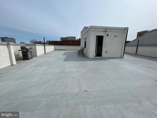 Building Photo - 922-26 N 17th St