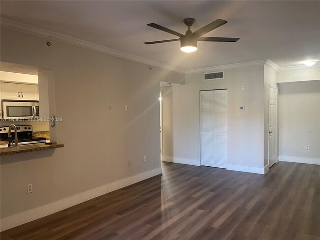 Building Photo - 160 SW 117th Terrace