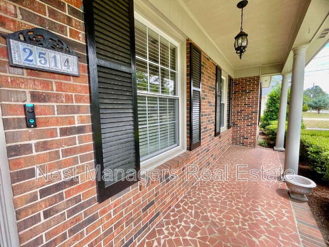 Building Photo - 2514 Dartmouth Dr