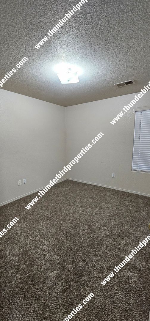 Building Photo - 3100 Shady Spring Dr SW