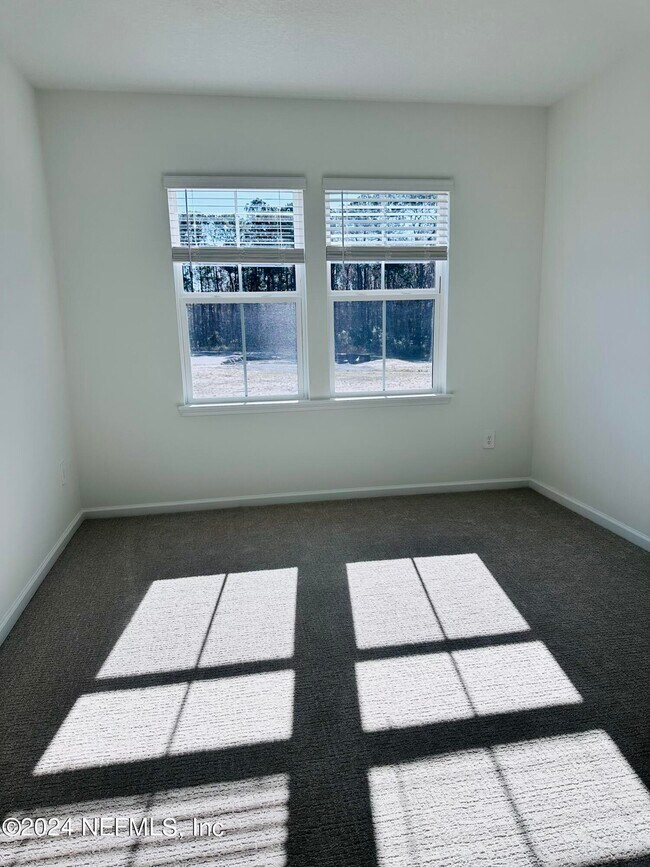 Building Photo - 173 Wood Breeze Wy