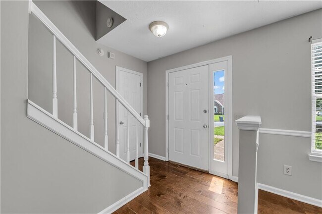 Building Photo - 4890 Evergreen Valley Way