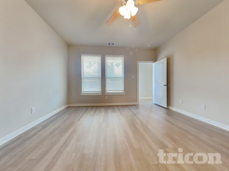 Building Photo - 5159 Klein Orchard Dr