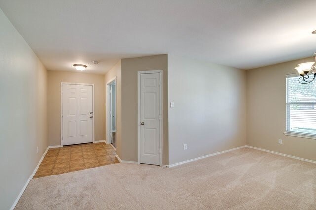 Building Photo - 25 Larkspur Dr