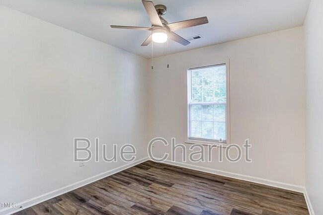 Building Photo - 1104 E Geer St