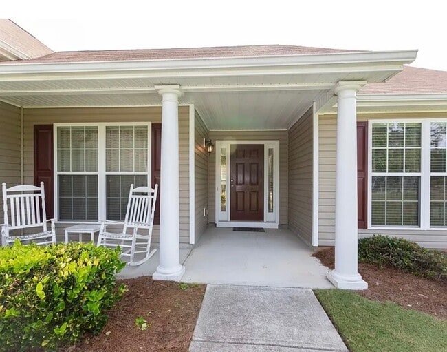 Building Photo - 607 McDowell Ln