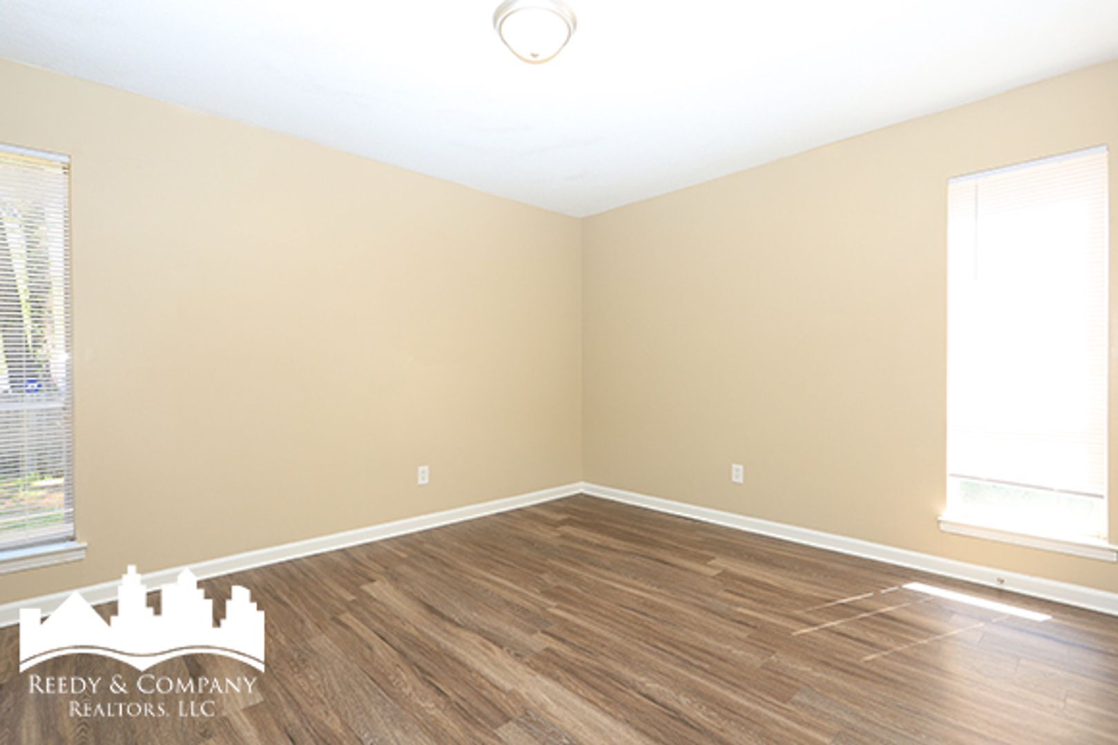 Building Photo - 5104 Corkwood Dr