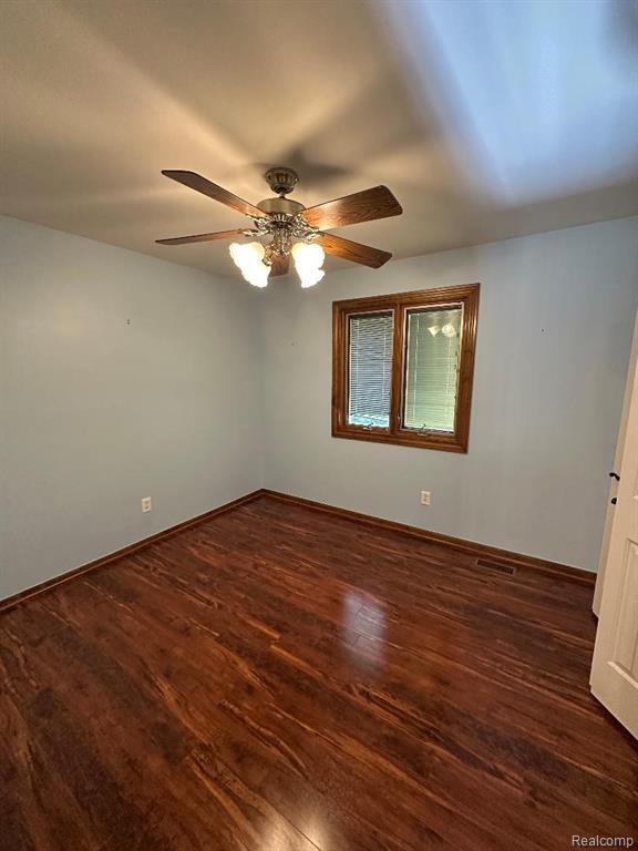 Building Photo - 42071 Hunters Rdg