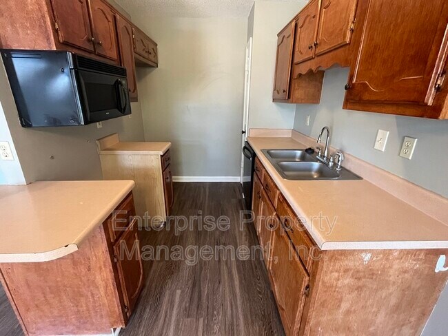 Building Photo - 1744 Camille Way