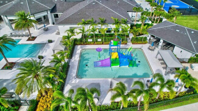 Building Photo - 17358 Santaluce Mnr