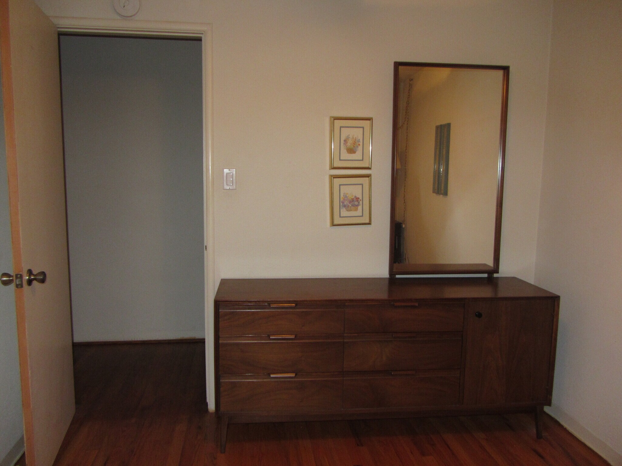 Building Photo - 1220 W Mendocino Ave