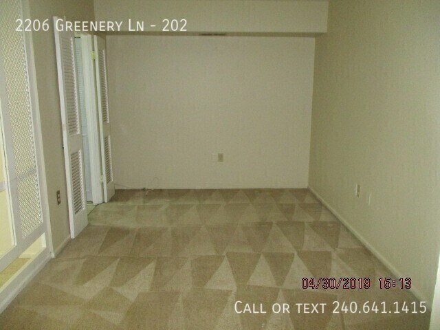 Building Photo - 2206 Greenery Ln