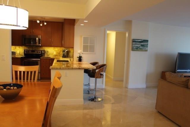Building Photo - 1 Las Olas Cir